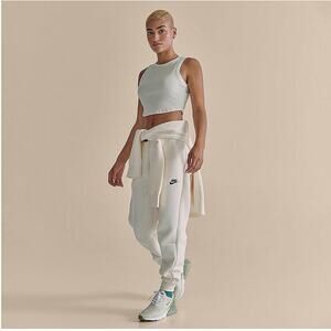 Nike Sportswear Tech Fleece Women's Size XS Mid-Rise Joggers FB8330-110 Ivory